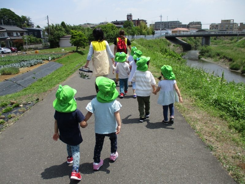 にじいろ保育園中山